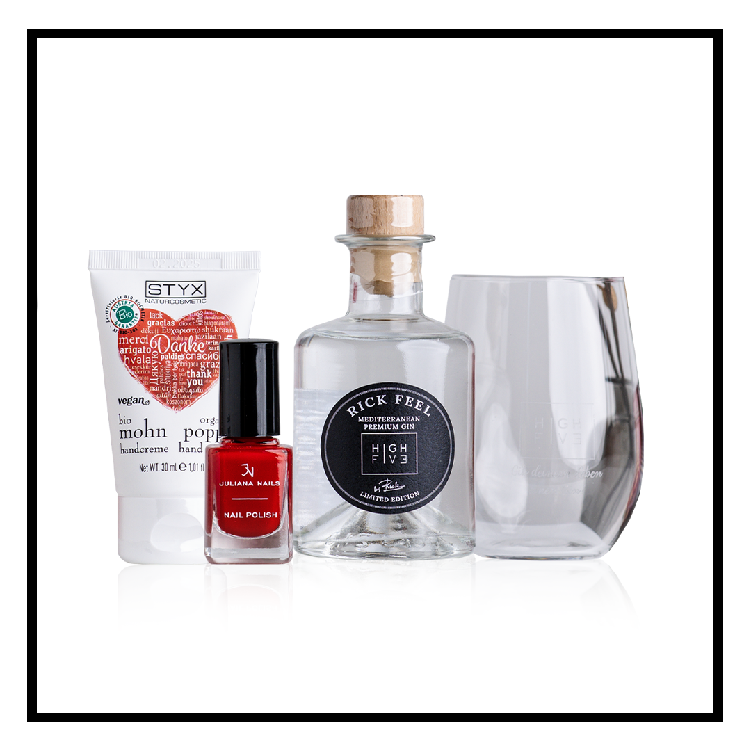 High Five Girlie Gin Set